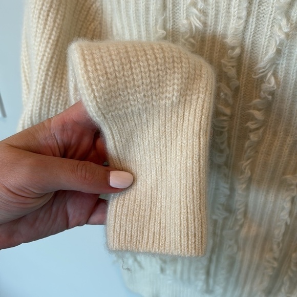 Club Monaco 100% Cashmere Cropped Fringe Sweater Cream Beige Size XS - Picture 7 of 11